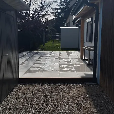 Maison Familiale Meublée Avec Jardin *