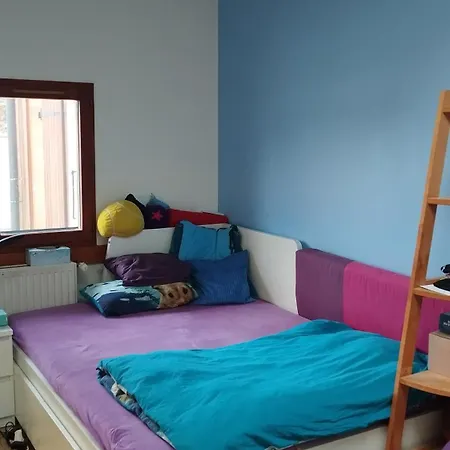 Hébergement de vacances Maison Familiale Meublée Avec Jardin