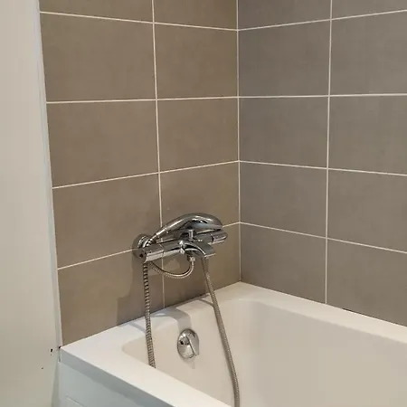 Maison Familiale Meublée Avec Jardin Сasa de vacaciones *
