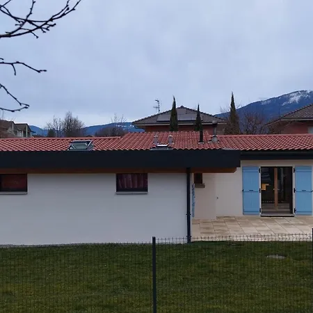 Maison Familiale Meublée Avec Jardin Hébergement de vacances *