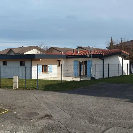 Maison Familiale Meublée Avec Jardin Hébergement de vacances *